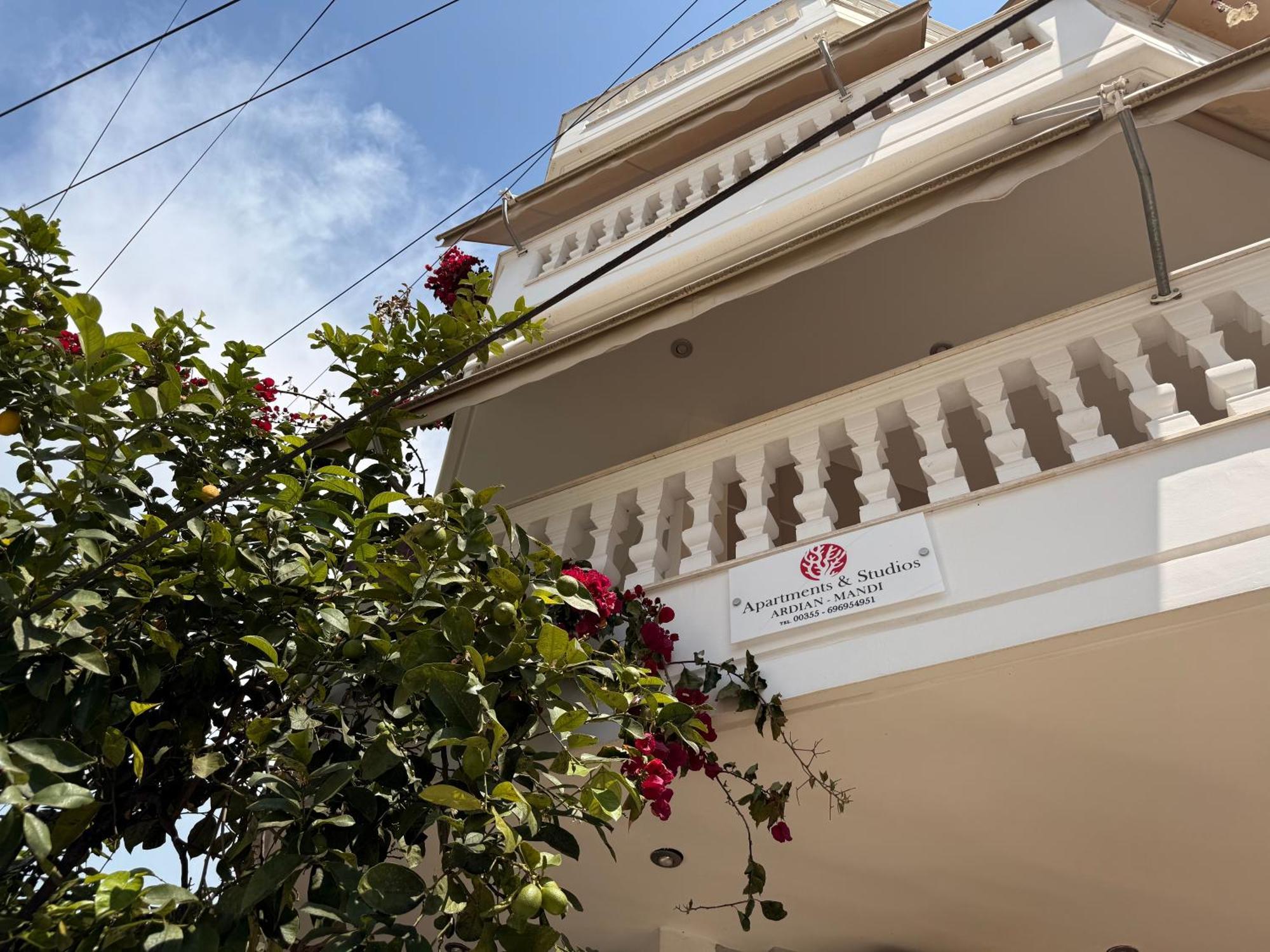 Apartments & Studios Ardian-Mandi Sarande-Albania Sarandë Exterior foto