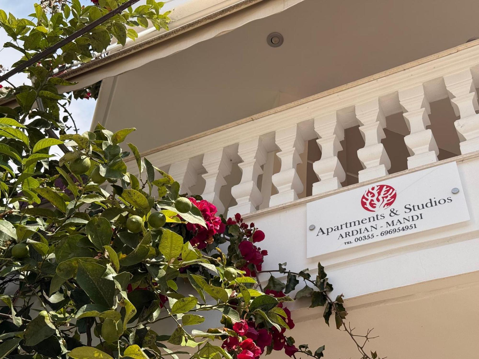 Apartments & Studios Ardian-Mandi Sarande-Albania Sarandë Exterior foto